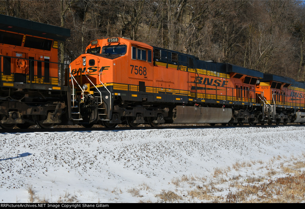 BNSF 7568 Roster shot.